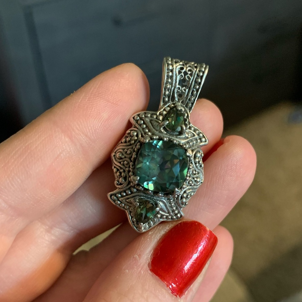 🚦SOLD